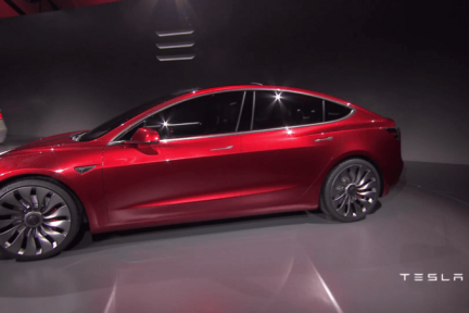 8点1氪：特斯拉Model 3发布后首周订单32.5万，滴滴新一轮融资将完成，估值超过传言
