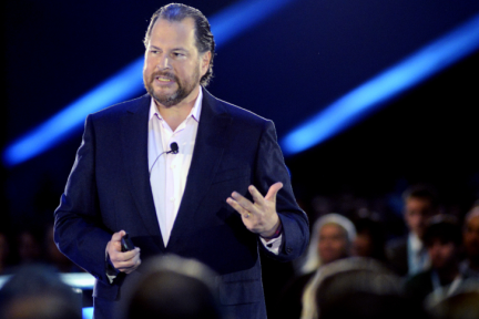 为实现“梦想”，Salesforce 抱上了 Amazon 的大腿