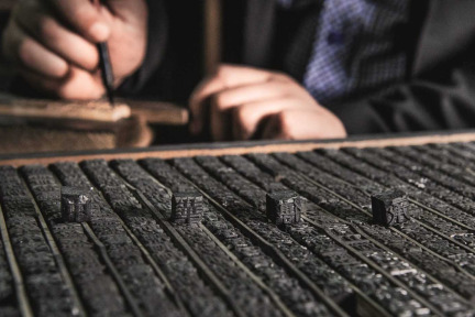 懂内容的人纷纷离开媒体，是因为媒体转型还处在平台期，技术才是主导力量