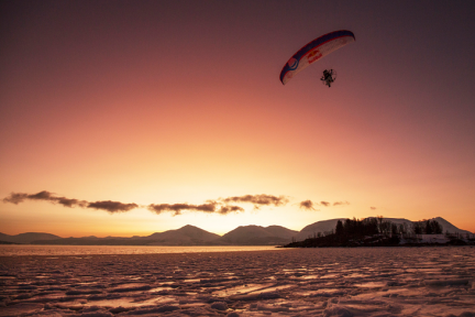 摄影图片分享平台500px用户量达700万，企业可申请加V认证 