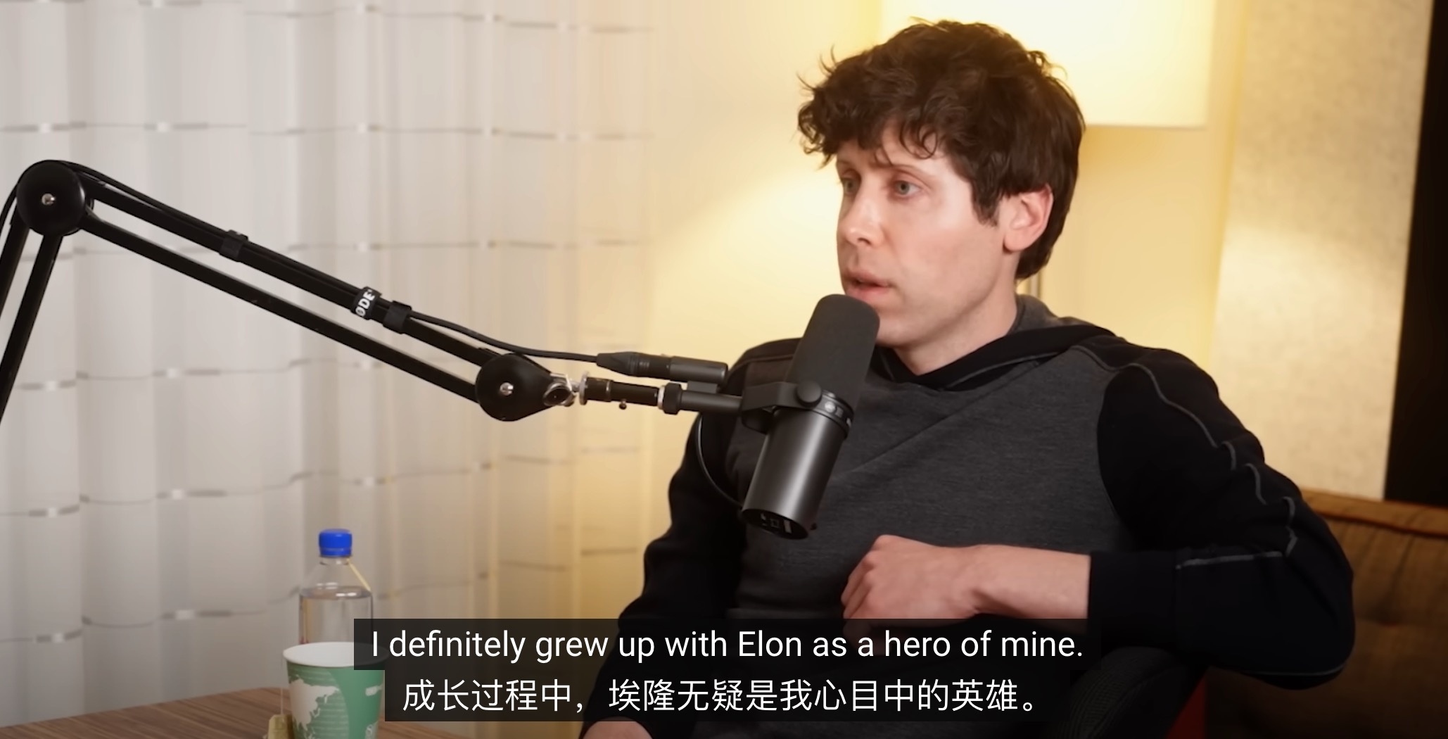 当讨厌Sam Altman成为“新共识”